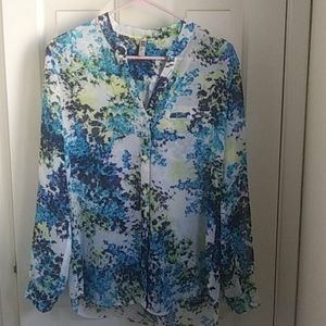 Kut from thr Kloth top, size M (missing button)